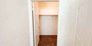 COMING SOON! * RARE OPPORTUNITY * SENIOR (55+) ROOM FOR RENT IN PRISTINE GATED COMMUNITY IN MENIFEE! Gallery 27