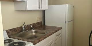 3939 ROLAND Avenue Gallery 1