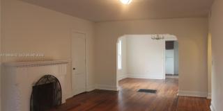 2385 SW 23rd Ter Gallery 10