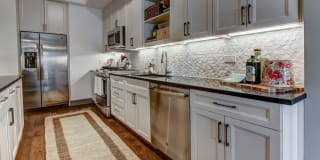 The Christopher Gallery 5