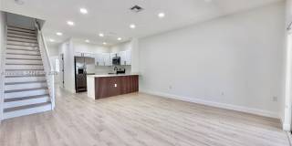 4412 Woodland Circle 4412, Tamarac, FL 33319 - 3103 Gallery 1