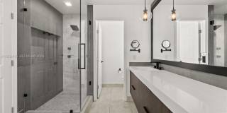 3110 NE 210th Ter Gallery 7