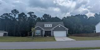 Available now. Beautiful 4 BR/3.5 BA Home in French Quarter Creek! Gallery 1