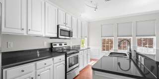 Modern & Spacious 2BR Townhouse in Myrtle Beach Gallery 19