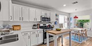 1125 Vincent Place Gallery 1