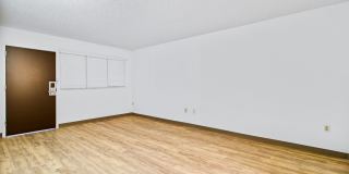 Acadian Crossing/Utilities Included Gallery 18