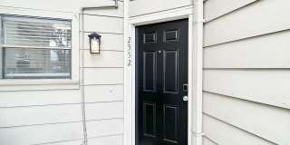 2552 W Bird St Gallery 32