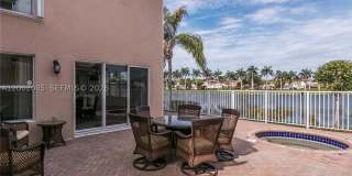 1590 Seagrape Way Gallery 1