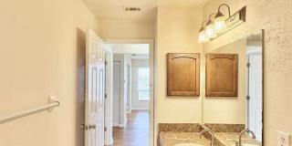 1915 Schlotter Circle - 206 Gallery 30