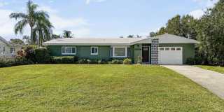 Waterfront Living with Beautiful Lake Views in Seminole! Gallery 1