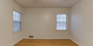 3115 32nd Street Gallery 26