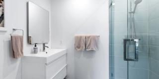Stylish Condo in Desirable Alta Heights Neighborhood Gallery 32