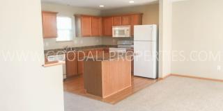 2 Bedroom, 2.5 Bath Townhome in Urbandale with an attached two car garage. Gallery 6