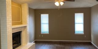 Cozy 3/2/2 Brick Home! Available September!! Gallery 42