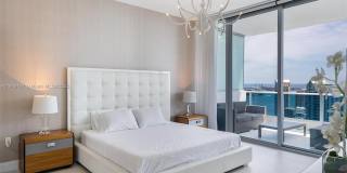 200 Biscayne Boulevard Way Gallery 10