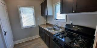 2 Bedroom, 1 Bathroom home with large garage Gallery 33