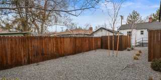 Remodeled Midtown Bungalow Gallery 25