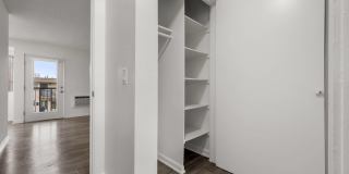 Sunset Square Gallery 37