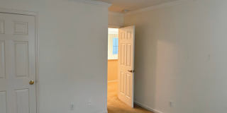 Great home in a court Gallery 26