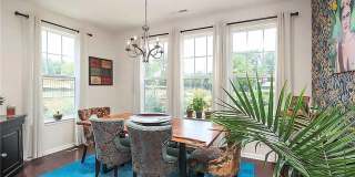 Room in 4 Bedroom Townhome at Sharon Rd W Room in 4 Bedroom Townhome at Sharon Rd W Gallery 6