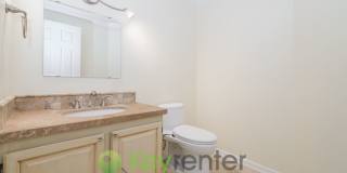 Comfort and Style in the Heart of Seattle Gallery 16