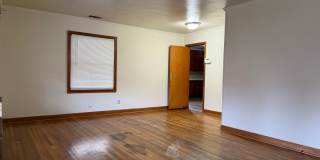 1914 S Van Buren St., Little Rock AR 72204 - Well kept 3br 1.5ba w/fenced yard near UALR Gallery 5
