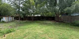 Great Central Location - 3 Bed / 2 Bath Single Story! Gallery 26