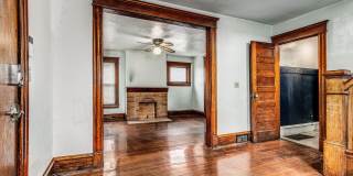 **For Lease: 912 E 31st St – Spacious 5‑Bedroom Historic Home in Central Kansas City** Gallery 14