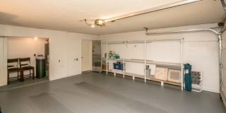 Charming Golf Course Condo for Rent – Residential Estates Gallery 33