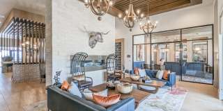 Varenna Lakeside Gallery 11