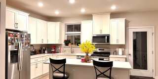 111 FOUR LEAF DR Gallery 1
