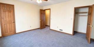 Beautiful 2 Bedroom Home in Lowell Gallery 8
