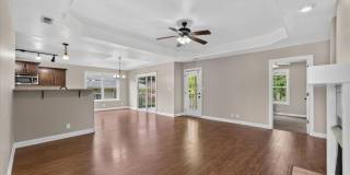 Pet Friendly Four Bedroom! Gallery 12