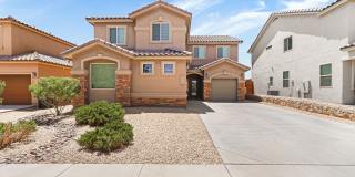 Stunning 4 Bedroom, 3 Bath Home In El Paso TX - Gallery 1