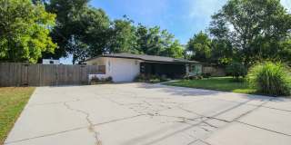 West of Trail Mid-Century Gem with New Designer Kitchen & Oversized Corner Lot Gallery 3