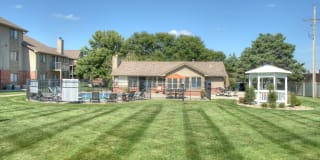 Raintree Apartments Gallery 28