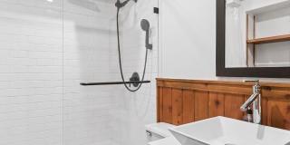 360 Washington Avenue Gallery 8