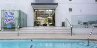 838 N DOHENY Dr Gallery 31
