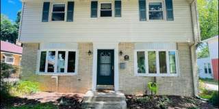 5550 North Navajo Avenue Gallery 1