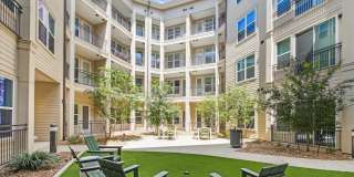 The Flats at Hooper Hill Gallery 23