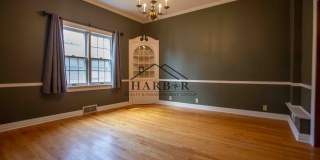 3 bedroom 2.5 bathroom home with a fully fenced yard! Gallery 10