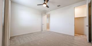 14090 W OLD OAK Lane Gallery 38