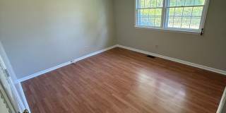 Spacious 4 Bedroom Home with Bonus Room & Large Fenced Backyard Gallery 18