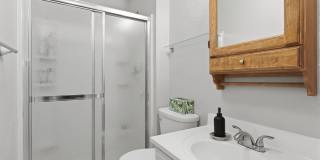3 bed 2 1/2 bath Tri-level near Downtown Castle Rock! Gallery 21