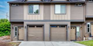 Garage, Backyard, 3 Bedroom - Now Leasing Gallery 3
