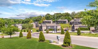 Cedar Ridge Apartments and Townhomes Gallery 10