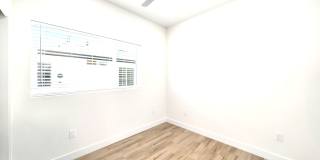 133 &amp; 135 Foothill Gallery 21