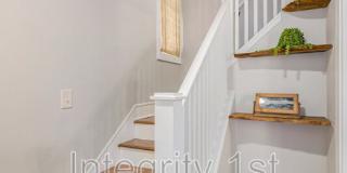 4419 State Line Road Gallery 4