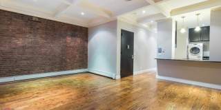 2071 7th Avenue Gallery 14