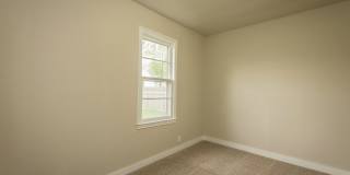 Adorable 2 bedroom 1 bath home in Indianola Gallery 10